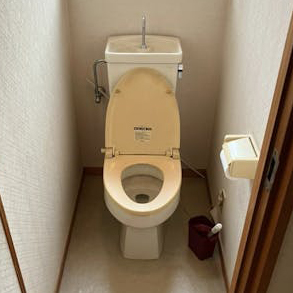 2階のトイレが古くなったので交換したいとお考えでした。